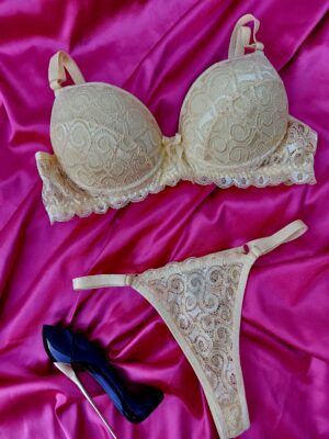 Lingerie Helena Renda Luxo Amarela